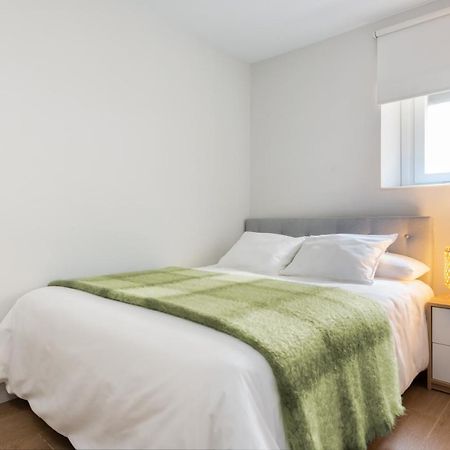 Plaza Espana, Acogedor Apartamento Con Patio Севиля Екстериор снимка