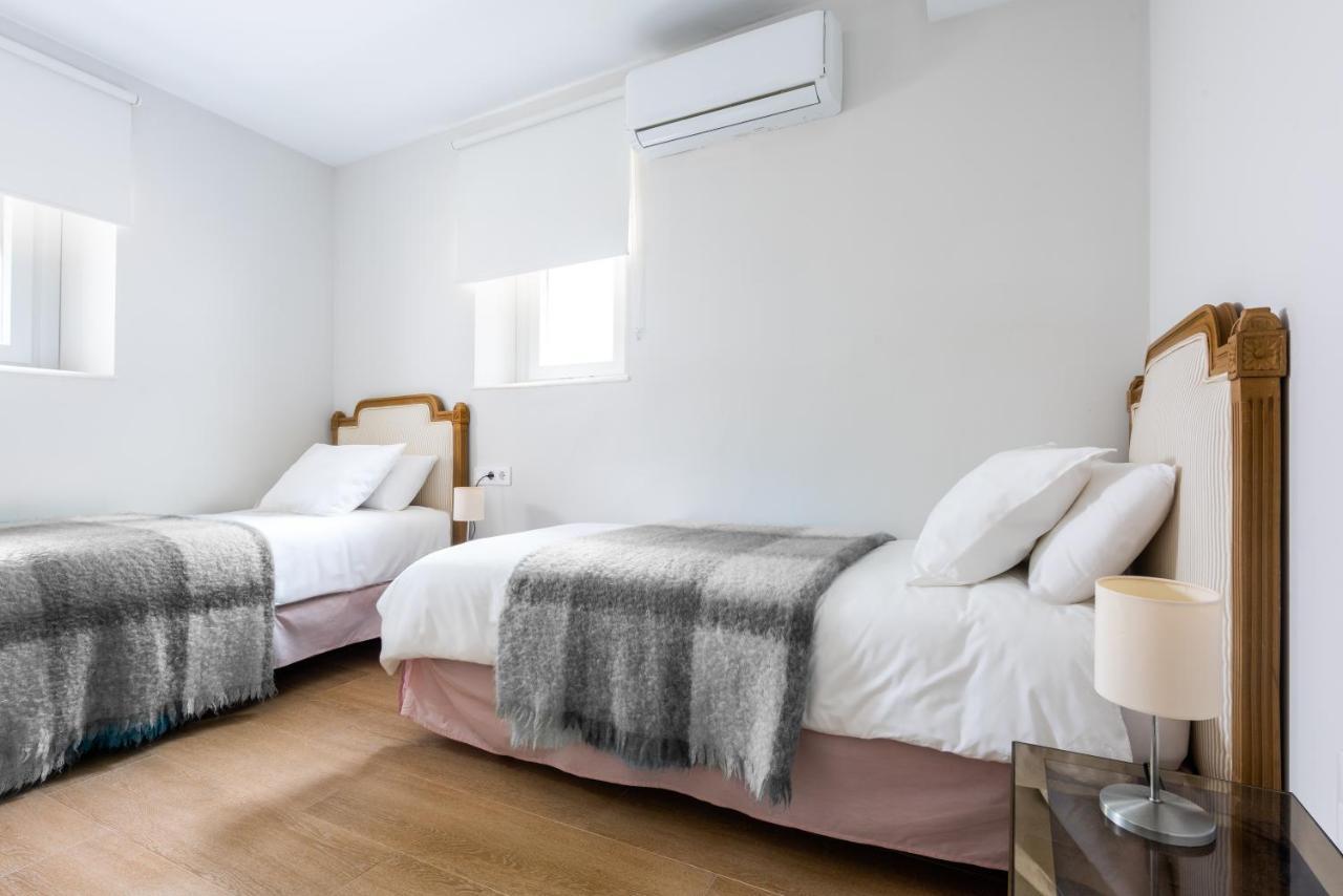 Plaza Espana, Acogedor Apartamento Con Patio Севиля Екстериор снимка