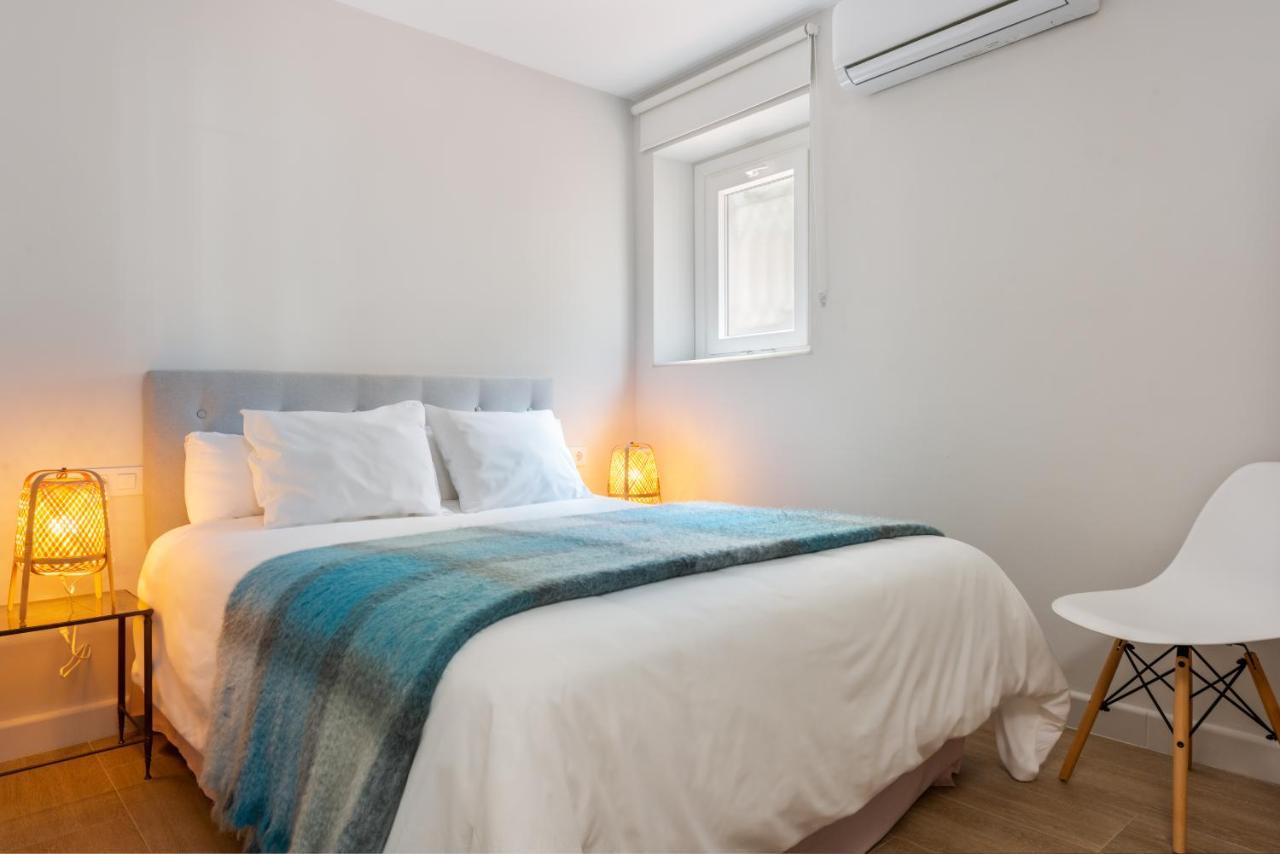 Plaza Espana, Acogedor Apartamento Con Patio Севиля Екстериор снимка